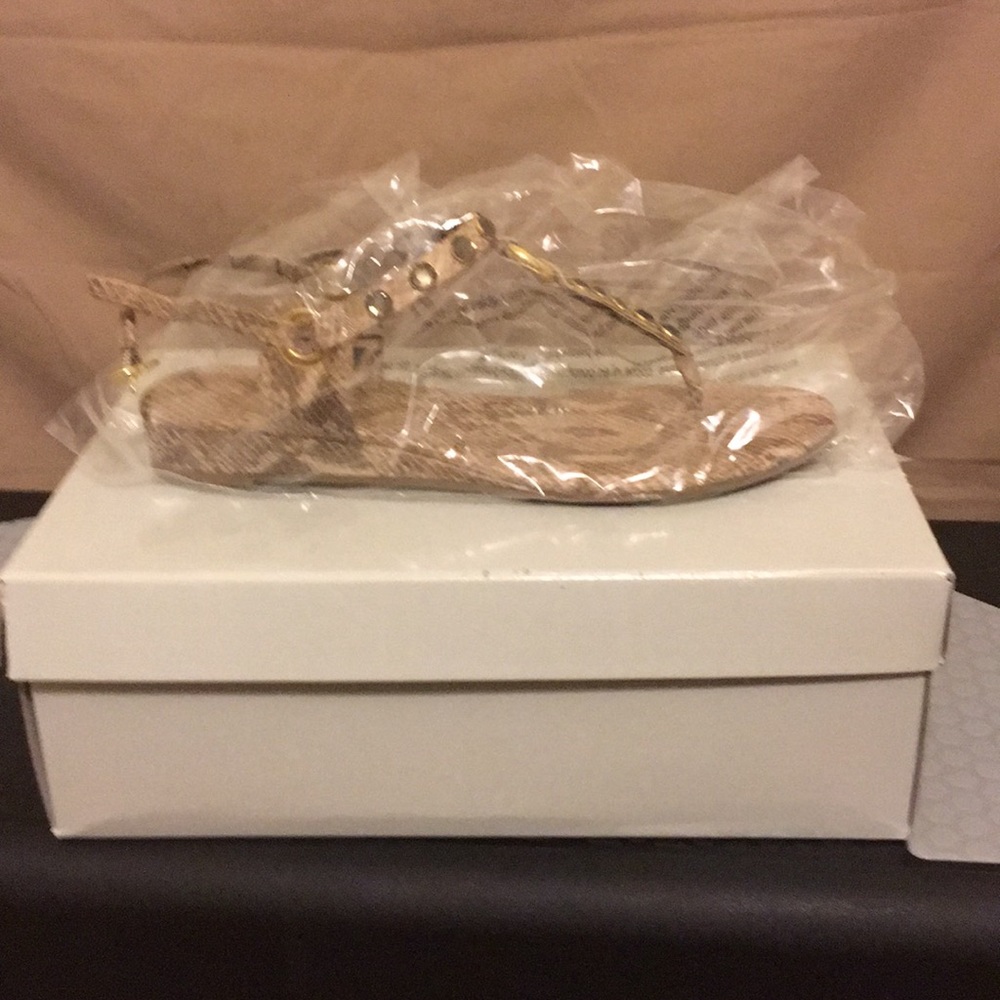 Jessica Simpson Brand - Picture 2 of 5